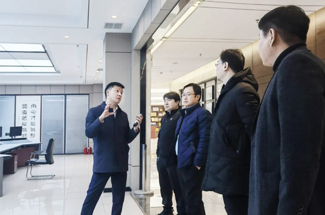 中建路橋集團考察團蒞臨中譽鼎力參觀交流 中建路橋集團考察團蒞臨中譽鼎力參觀交流