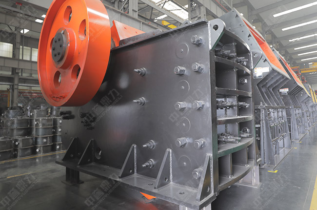 PE顎式破碎機 PE顎式破碎機