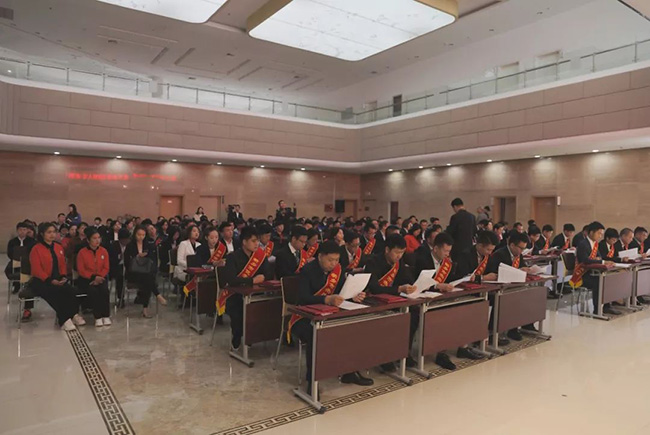 新鄉中譽鼎力董事長張治民獲評“新鄉市青年經營管理人才”等榮譽稱號