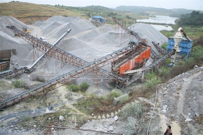 振動篩在生產(chǎn)線中的應用