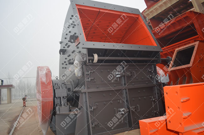 錘式破碎機結構及工作原理展示 /chuipo/5514.html