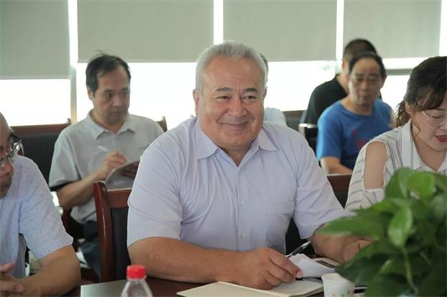 烏茲別克斯坦學院副院長