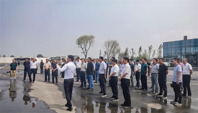 衛(wèi)輝藍(lán)天環(huán)保材料公司現(xiàn)場(chǎng)