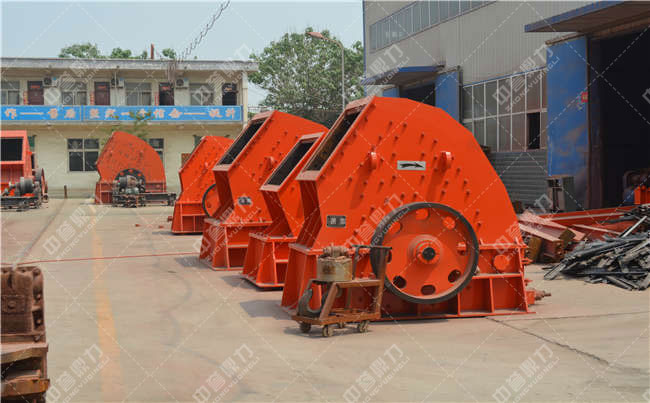 1400型錘式破碎機(jī)