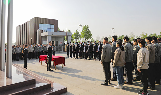 園車工技能評比頒獎(jiǎng)儀式