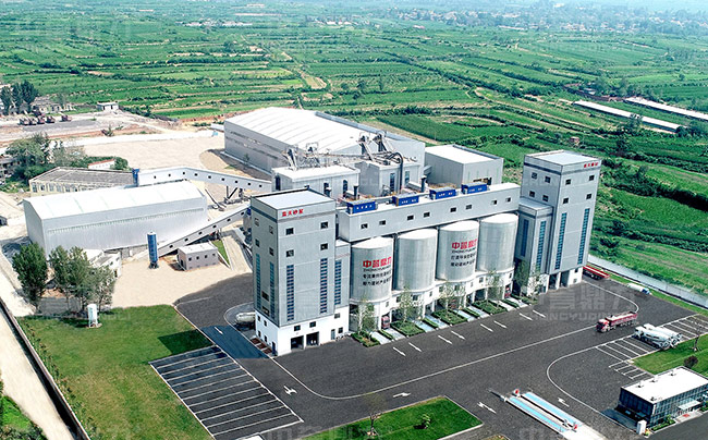 河南省發(fā)展改革委導(dǎo)一行參觀衛(wèi)輝市藍天環(huán)保材料公司四位一體項目