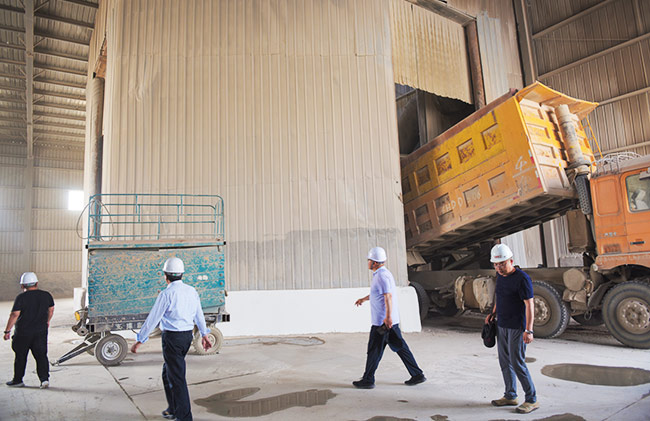 參觀環保智能生產線各環節